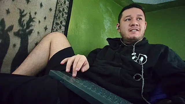 sweet cock28 online show from March 4, 2025, 3:26 pm