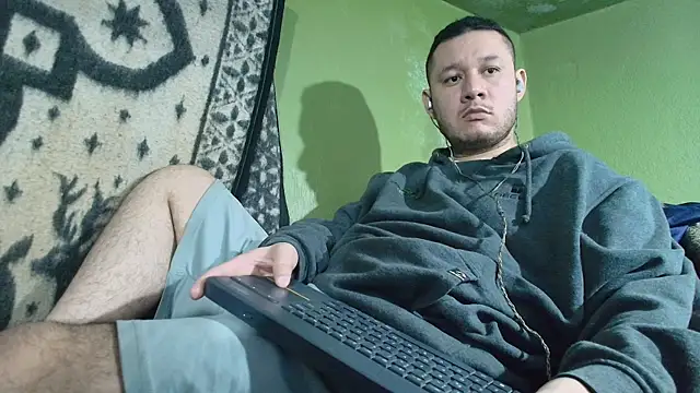 sweet cock28 online show from October 9, 2025, 3:32 pm