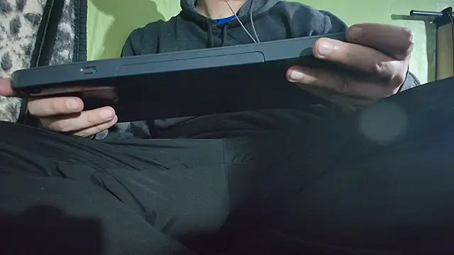 sweet cock28 online show from January 18, 2026, 3:32 am