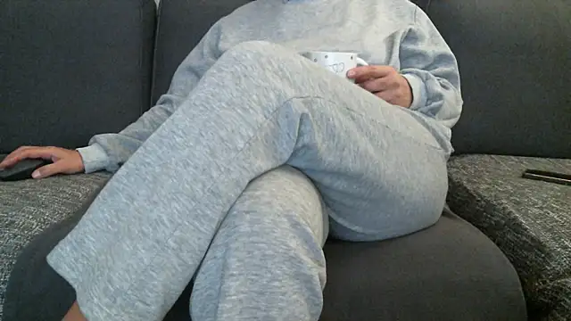 mysteriouscouple001 online show from November 30, 2025, 8:24 pm