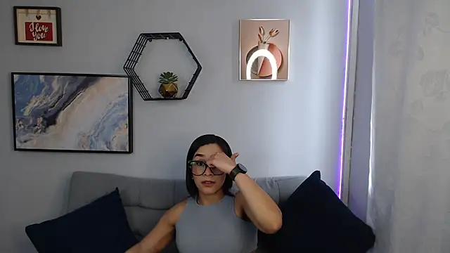 Amber Etan online show from December 9, 2024, 3:22 pm