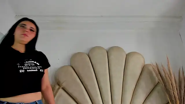 Natasha  Blue online show from October 6, 2025, 7:00 pm