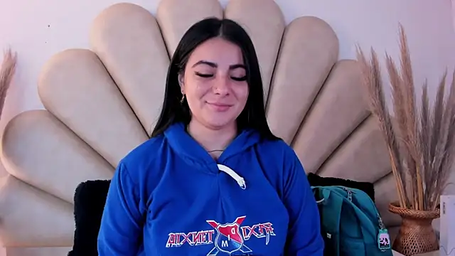 Natasha  Blue online show from October 24, 2025, 12:12 pm