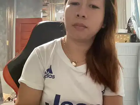 UrLove Marga online show from May 16, 2026, 11:03 pm