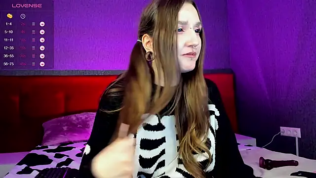 Snapshot of Pink_diablo chatting on January 18, 2025, 5:41 am Pink diablo online show from January 18, 2025, 5:41 am