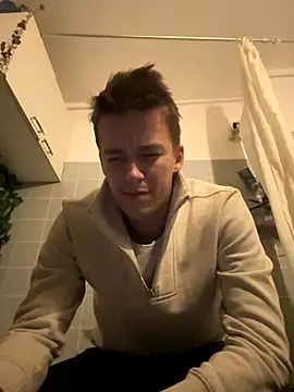 Toyjungee online show from October 26, 2025, 10:25 pm