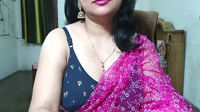 Snapshot of Cute_Mahi22 chatting on October 14, 2025, 6:09 pm Cute Mahi22 online show from October 14, 2025, 6:09 pm