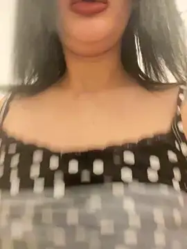 Sarahkhaalifa online show from March 2, 2026, 9:10 pm