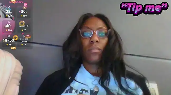 TrueeFantasee online show from December 17, 2024, 2:12 am