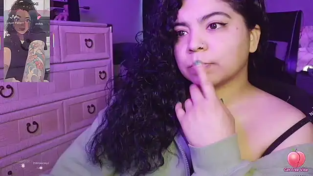 kimmiakiss22 online show from March 16, 2026, 12:06 am