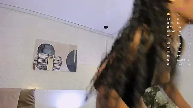 amatiista 12 online show from February 25, 2025, 8:09 pm