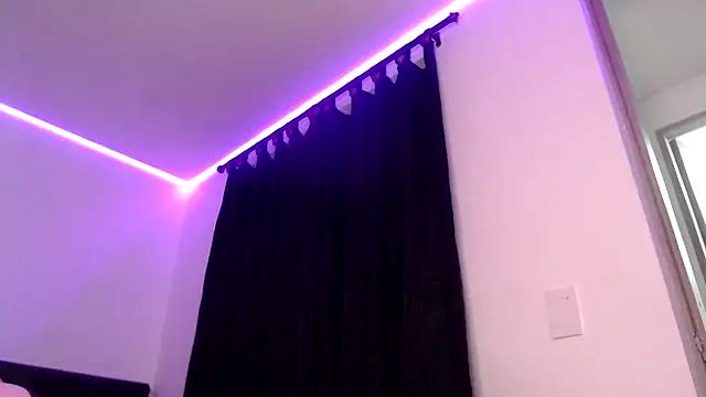 dolcemacca online show from March 13, 2025, 2:16 am