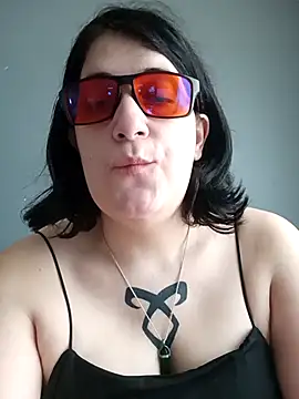 Lolabeluccia xh  online show from March 19, 2026, 7:01 am