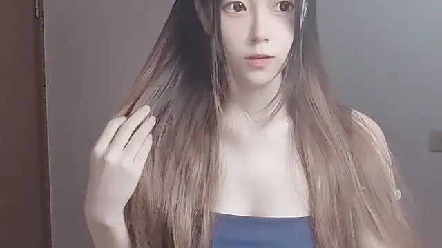 VaerySaenz online show from September 30, 2025, 5:12 am