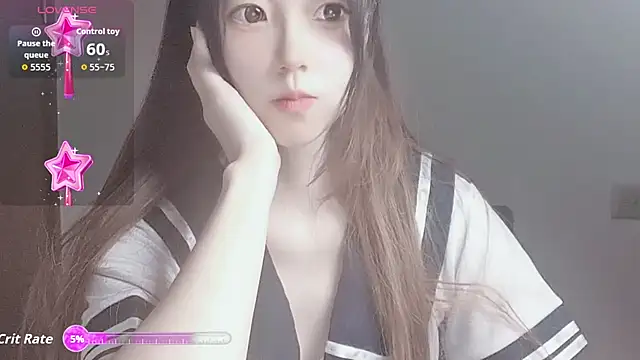 VaerySaenz online show from October 13, 2025, 5:07 am