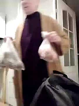 zarinafonliberman online show from February 8, 2025, 4:36 pm