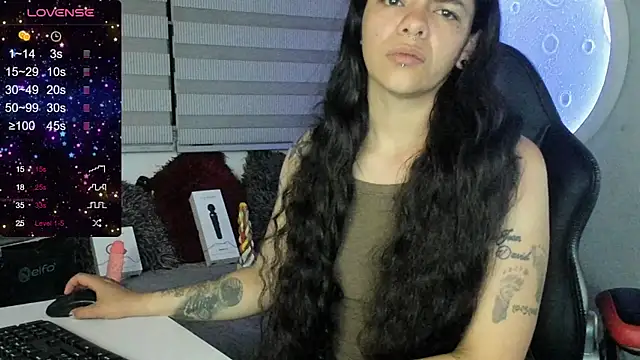 Snapshot of natasha_logan_ chatting on August 7, 2026, 4:03 am natasha logan online show from August 7, 2026, 4:03 am