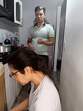 catire2323 online show from December 4, 2024, 6:50 pm