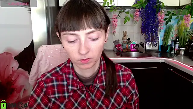 TayanaJons online show from March 18, 2026, 8:17 am