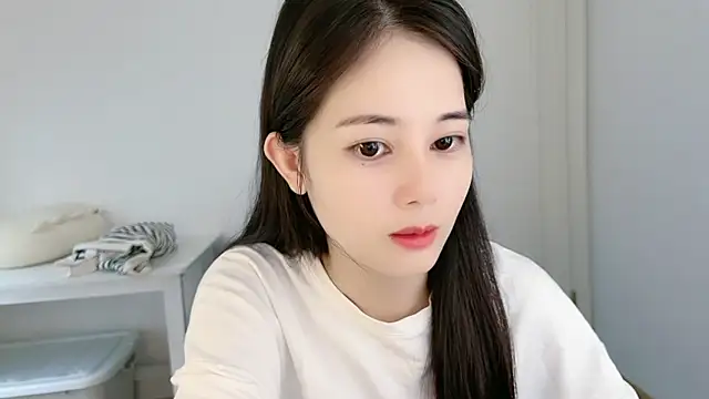 Judy520 online show from November 7, 2025, 12:32 am