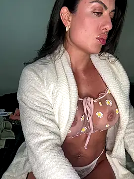 ise mahh online show from October 8, 2025, 3:04 am