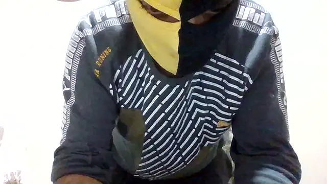 asira39 online show from October 11, 2025, 5:33 pm