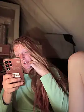 GoldenFlameGoddess online show from April 11, 2026, 4:39 am