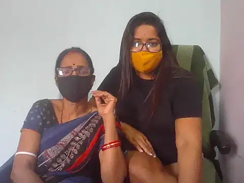 Snapshot of gyanvi1 chatting on February 24, 2025, 5:54 am gyanvi1 online show from February 24, 2025, 5:54 am