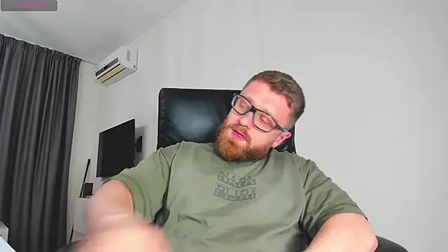 Snapshot of Findom_guy chatting on March 12, 2026, 6:14 pm Findom guy online show from March 12, 2026, 6:14 pm