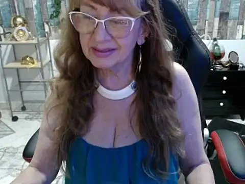 KarimaSarabe online show from March 21, 2025, 8:08 pm