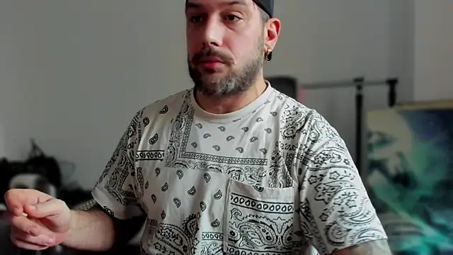 LexXHardy online show from January 14, 2025, 2:11 pm