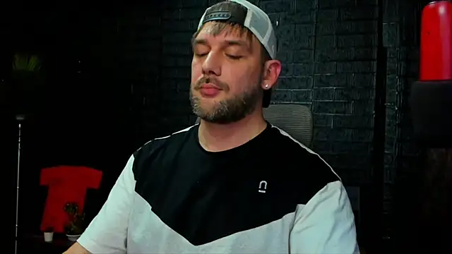 LexXHardy online show from March 10, 2025, 11:06 pm