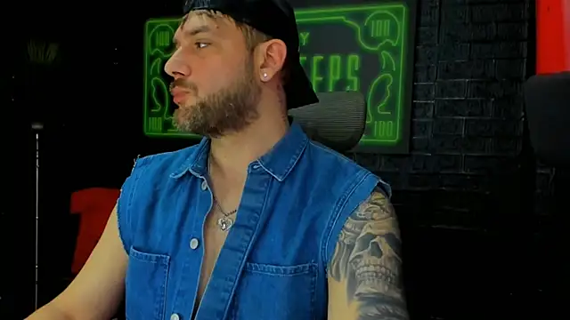 LexXHardy online show from March 15, 2025, 9:49 pm