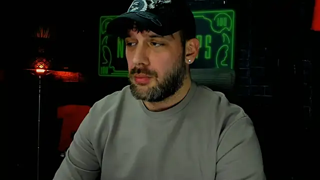 LexXHardy online show from March 22, 2025, 4:37 pm