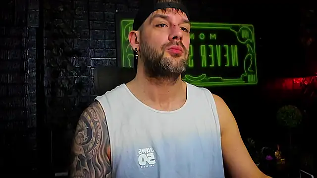 LexXHardy online show from December 21, 2025, 9:49 am