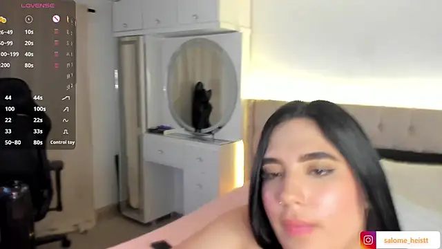 Snapshot of salome_heist1 chatting on March 11, 2026, 5:35 am salome heist1 online show from March 11, 2026, 5:35 am