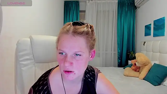 Snapshot of Kathlyn__Heath chatting on January 1, 2025, 7:10 pm Kathlyn Heath online show from January 1, 2025, 7:10 pm