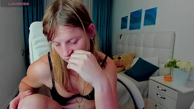 Snapshot of Kathlyn__Heath chatting on January 23, 2025, 8:24 pm Kathlyn Heath online show from January 23, 2025, 8:24 pm