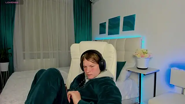 Snapshot of Kathlyn__Heath chatting on February 13, 2025, 8:13 pm Kathlyn Heath online show from February 13, 2025, 8:13 pm