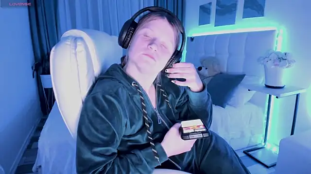 Snapshot of Kathlyn__Heath chatting on February 13, 2025, 11:15 pm Kathlyn Heath online show from February 13, 2025, 11:15 pm