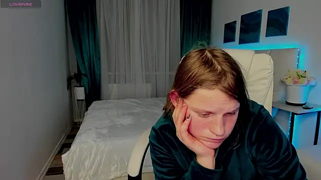 Snapshot of Kathlyn__Heath chatting on March 9, 2025, 9:46 pm Kathlyn Heath online show from March 9, 2025, 9:46 pm