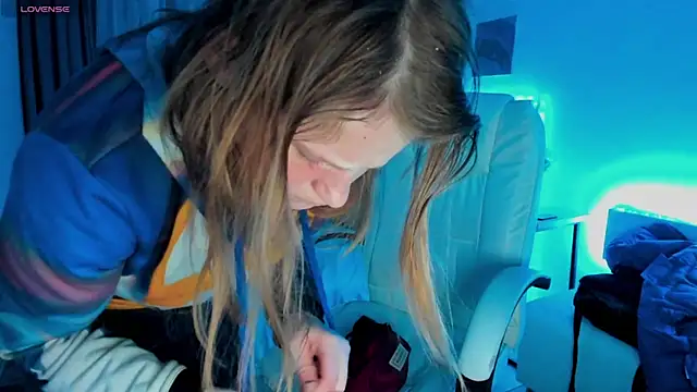 Snapshot of Kathlyn__Heath chatting on March 15, 2025, 9:49 pm Kathlyn Heath online show from March 15, 2025, 9:49 pm