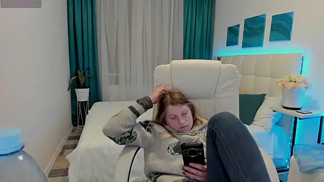 Snapshot of Kathlyn__Heath chatting on March 20, 2025, 10:18 pm Kathlyn Heath online show from March 20, 2025, 10:18 pm