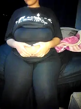 Snapshot of CURVEYDOLLXX chatting on July 6, 2026, 8:00 am CURVEYDOLLXX online show from July 6, 2026, 8:00 am