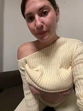 secretcrazy69 online show from September 26, 2025, 2:43 pm