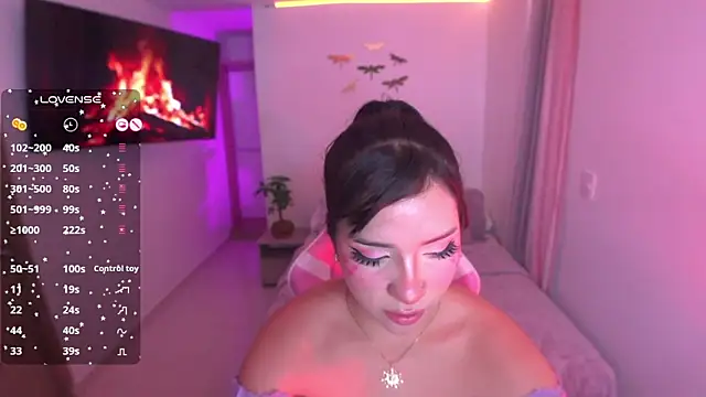 angel rouse  online show from April 12, 2026, 2:49 am