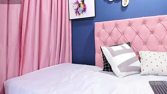 AngelitaWild  online show from February 28, 2025, 8:39 pm