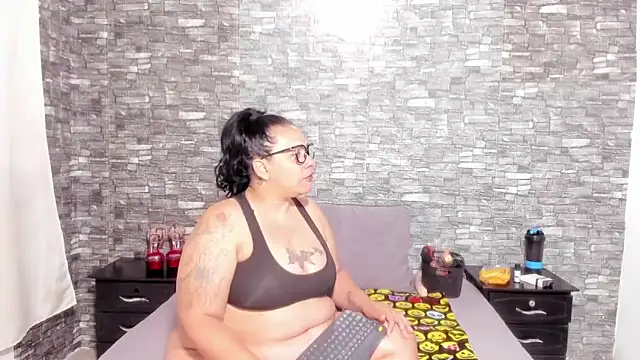 Snapshot of Sofie-Storm chatting on January 16, 2025, 9:48 am Sofie-Storm online show from January 16, 2025, 9:48 am