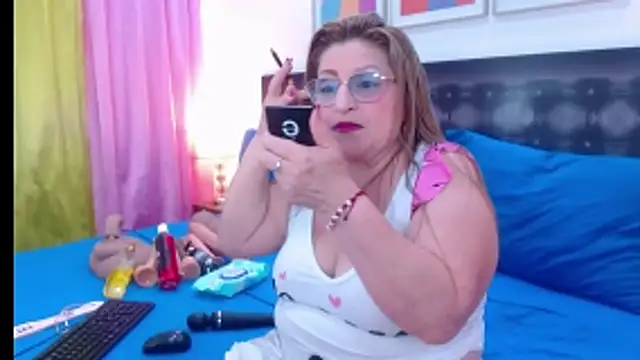 sandra 20 online show from March 2, 2026, 10:11 am