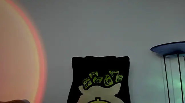 Snapshot of Mila__Paramo chatting on January 9, 2025, 8:33 pm Mila Paramo online show from January 9, 2025, 8:33 pm